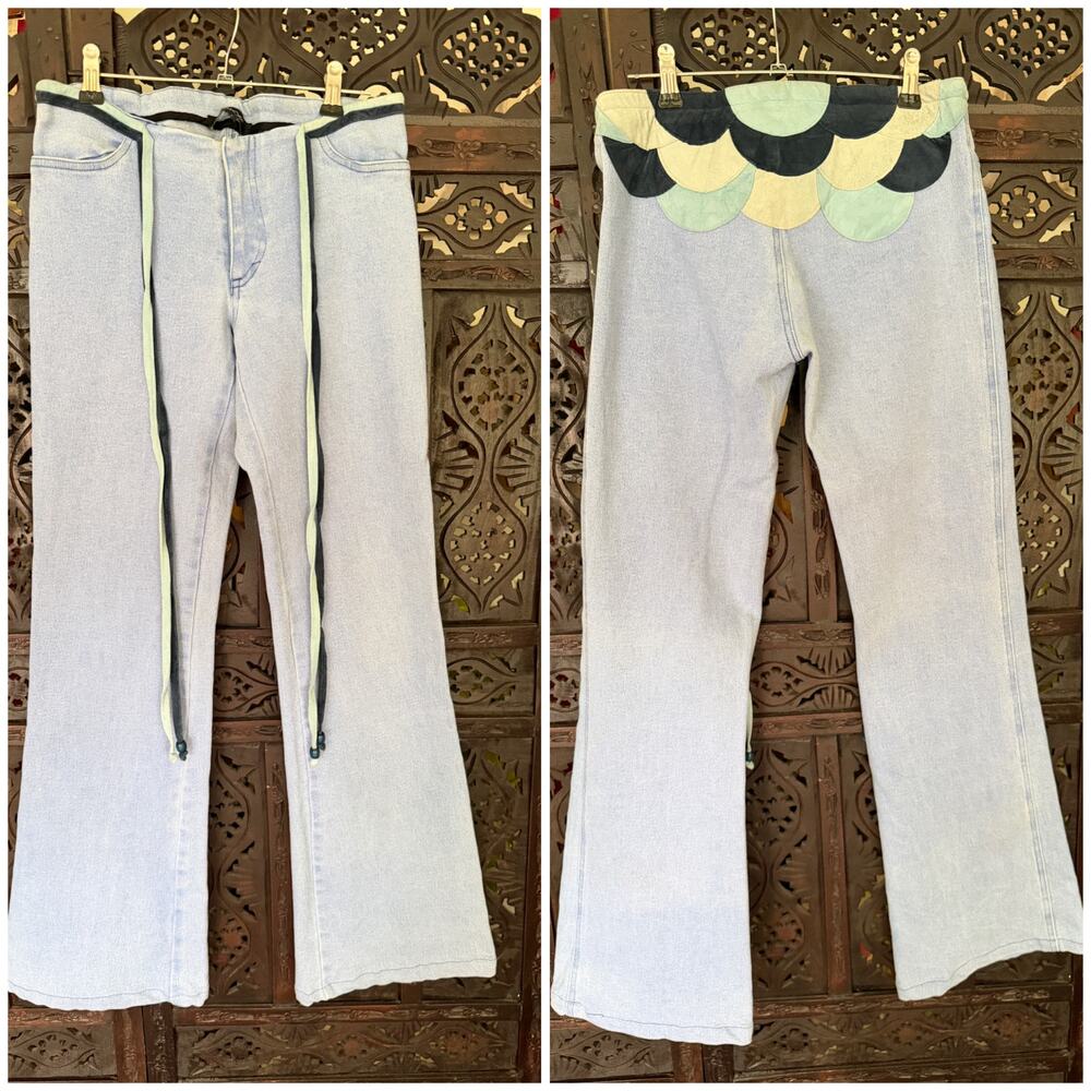 Vintage Y2K 90s SKY low rise jeans with suede applique